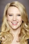 Portrait of Kate McKinnon.