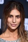 Portrait of Nadia Hilker.